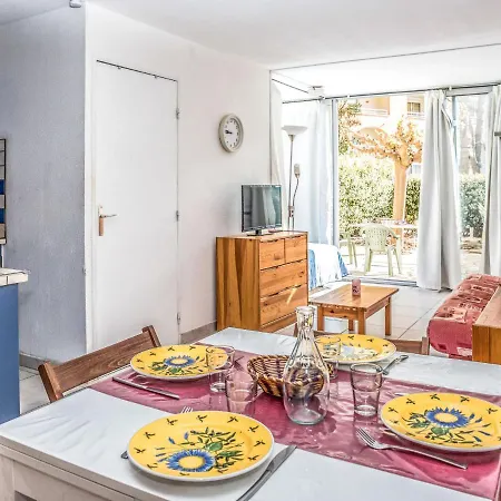 Antinea Apartment *
